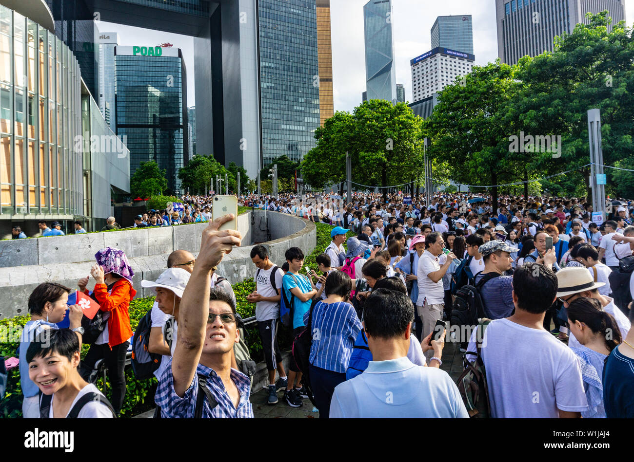 Manifestation à Hong Kong contre : protestation contre pro-police rassemblement contre des manifestants anti extradition Banque D'Images