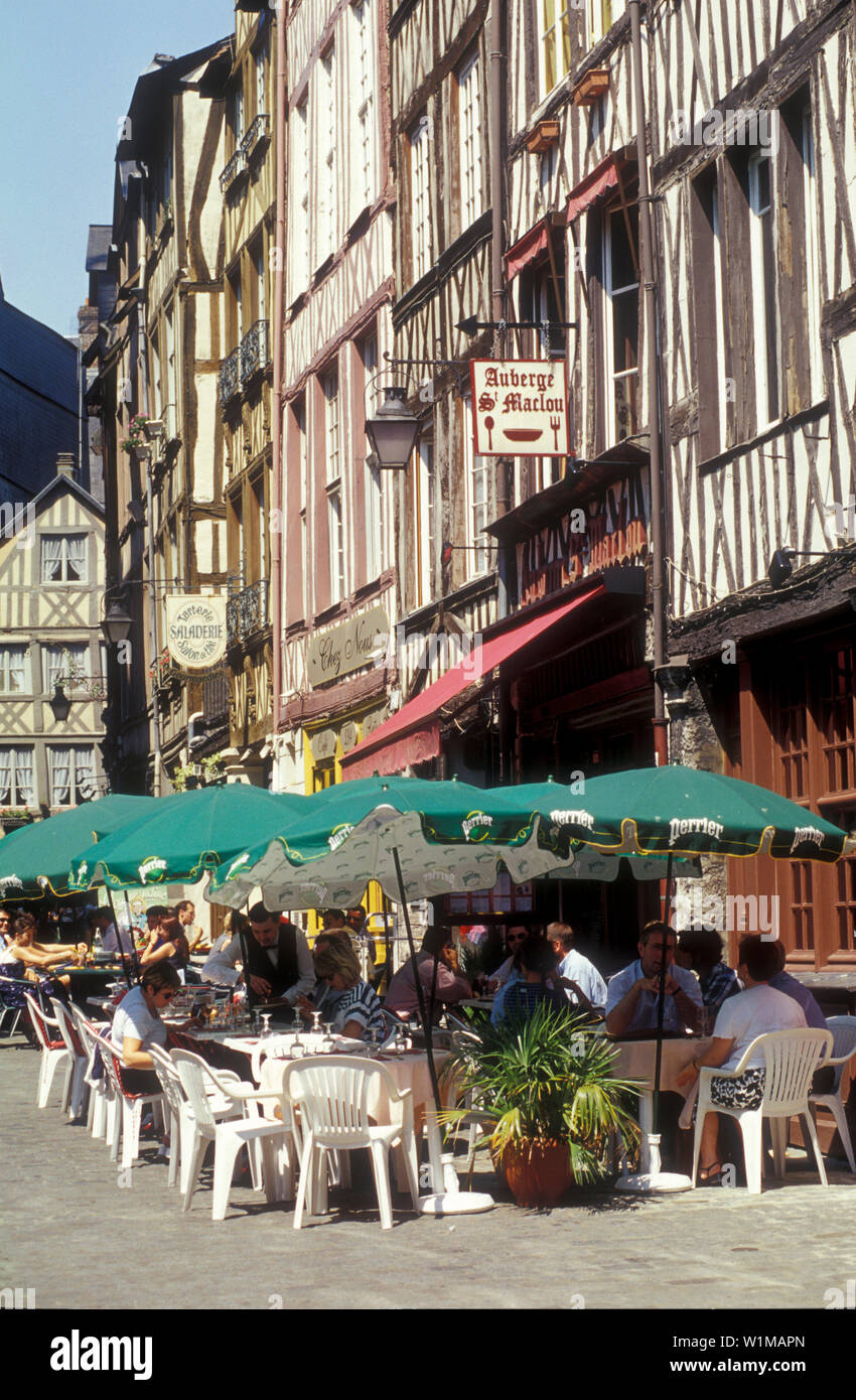 Streetcafe, Rue St Romain, Rouen, Normandie France Banque D'Images