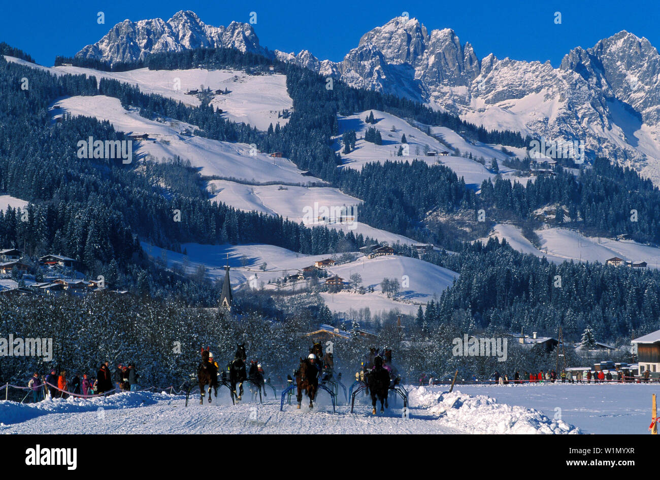 Pferderennen Skigebiet Kitzbuehel, Autriche Tirol Banque D'Images