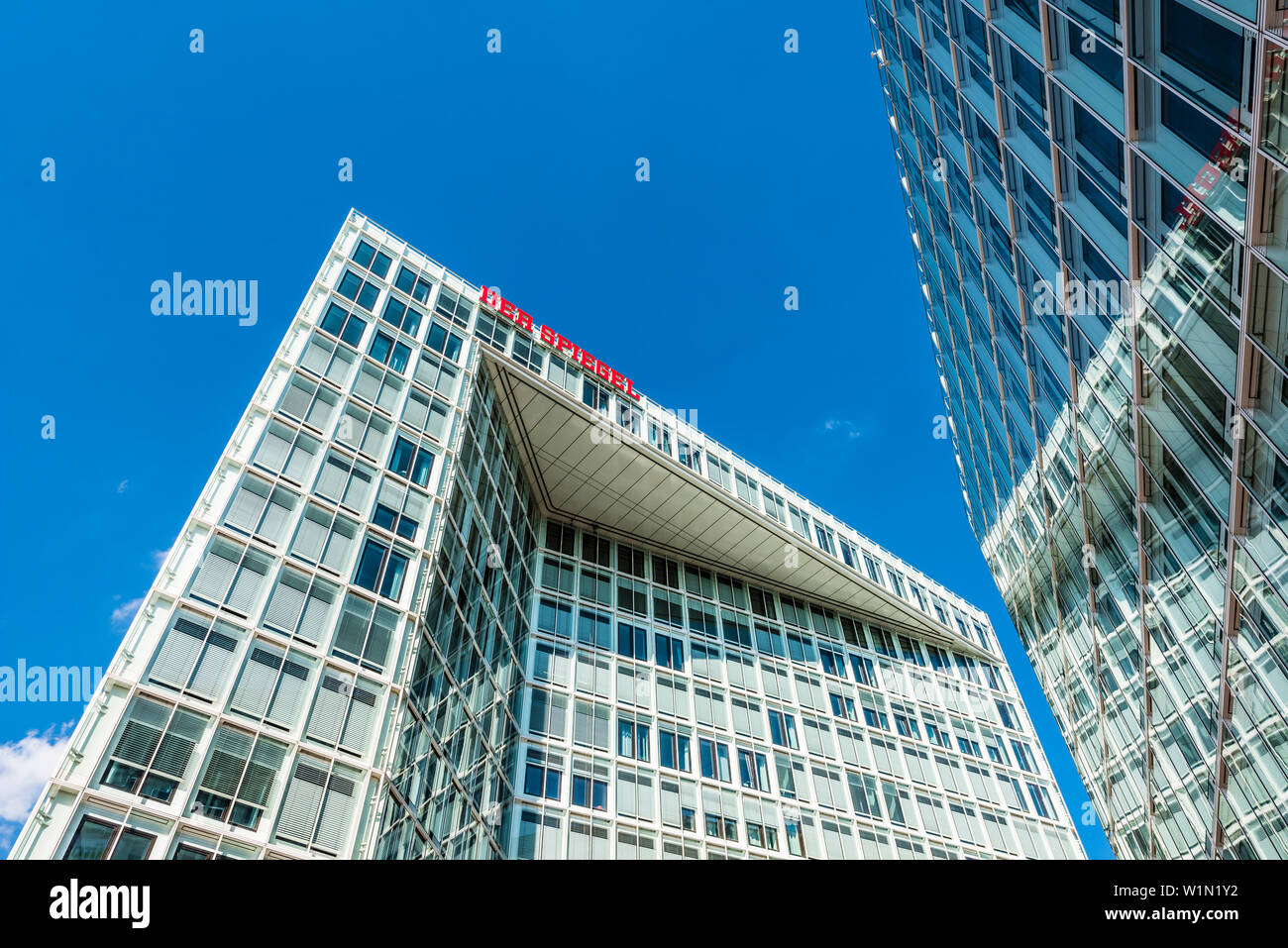 Bloc de bureau moderne et de l'édition construction de la société Groupe Spiegel, Hambourg, HafenCity, Allemagne Banque D'Images