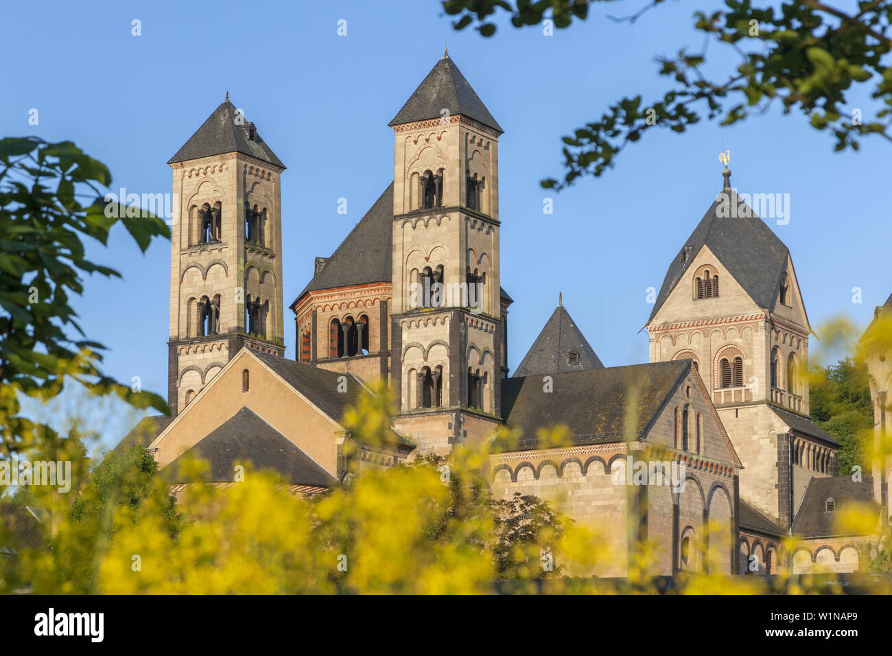 Église de l'abbaye de Münster Laacher le couvent Maria Laach, près de Glees, Vulkan Eifel, Eifel, Rhénanie-Palatinat, Allemagne, Europe Banque D'Images