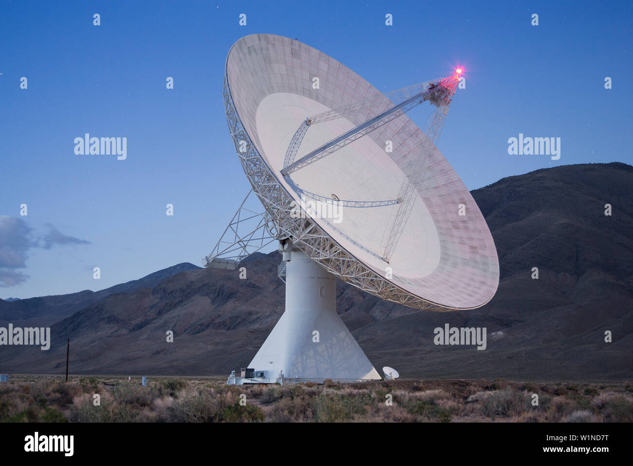 Radiotelscope, Owens River Valley, California, USA Banque D'Images