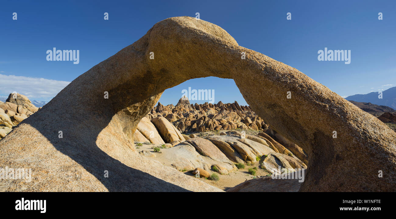 Passage de Mobius, Alabama Hills, Lone Pine nahe, Sierra Nevada, Frankreich, USA Banque D'Images