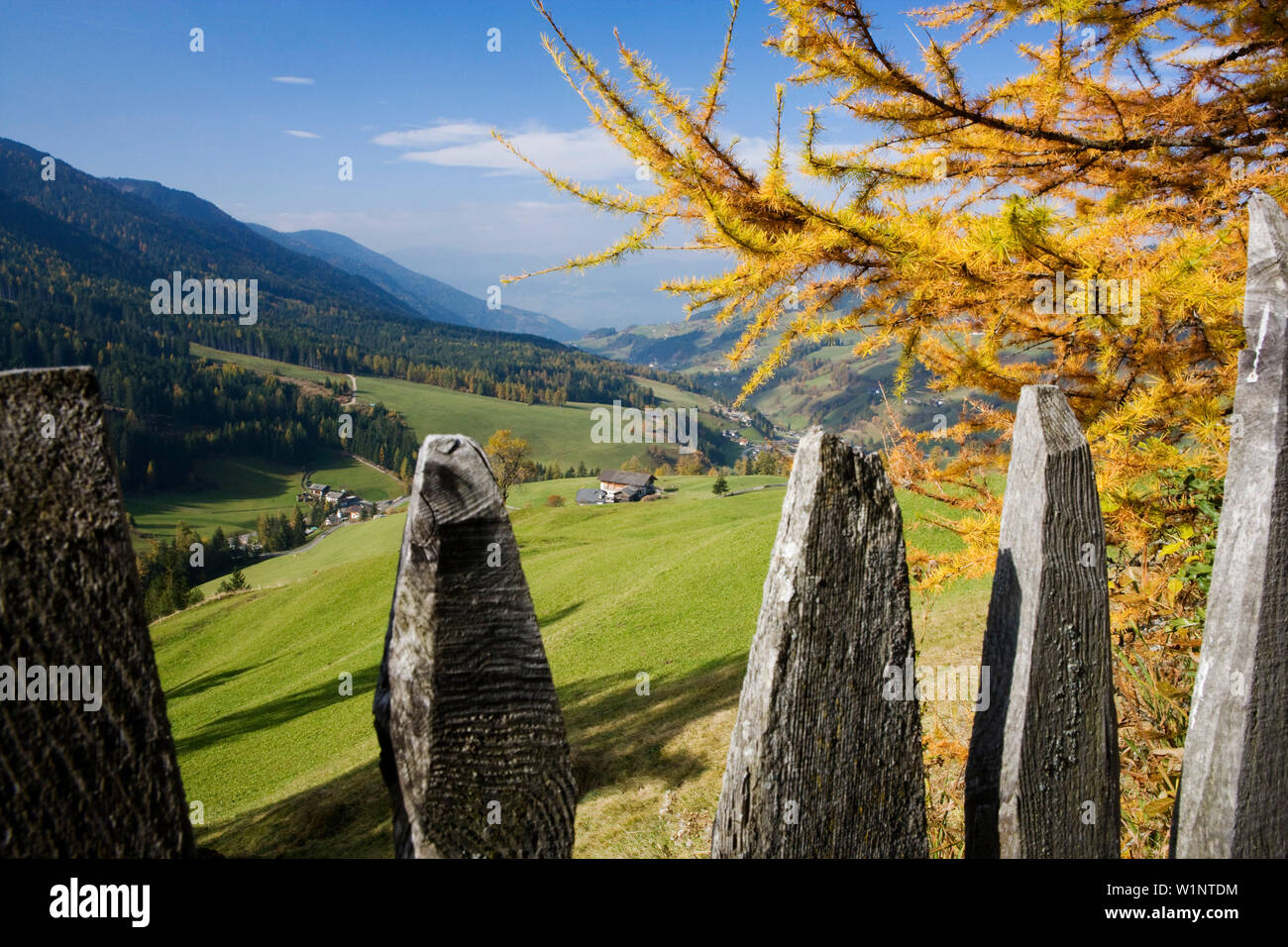 Fleuve Magdalena, Vallée Villnoess, Trentin-Haut-Adige, Italie Banque D'Images
