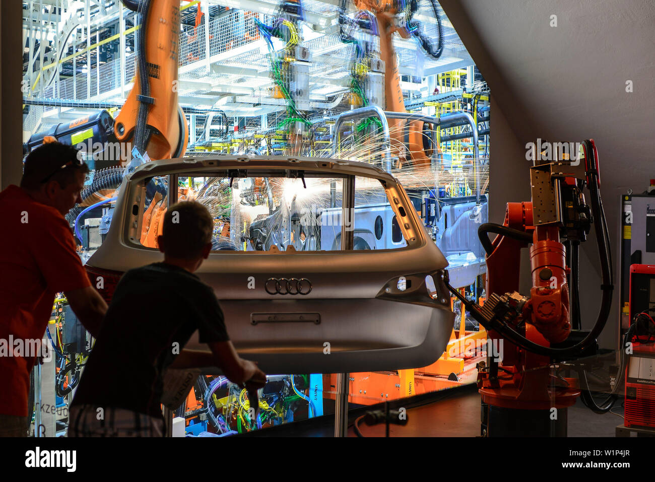 Exemple pour l'industrie automobile en Phantechnikum, Wismar, côte de la mer Baltique Mecklembourg-Poméranie-Occidentale, Allemagne Banque D'Images