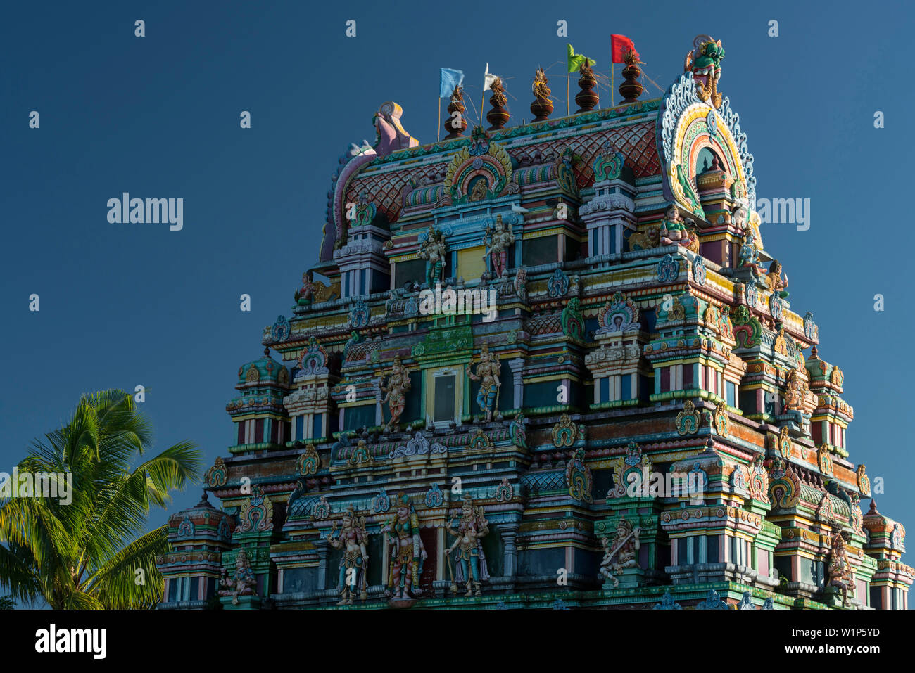 Vous temple colosses, Saint-André, temple hindou, La Réunion, France Banque D'Images