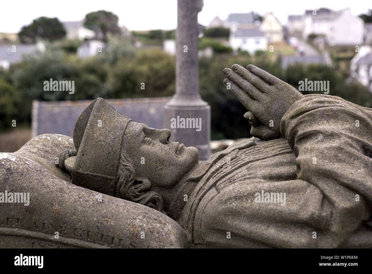 Place del'Église, l'Île Ouessant, Bretagne, France Banque D'Images