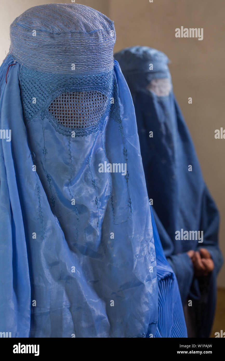 Burqa afghanistan Banque de photographies et d'images à haute résolution -  Alamy