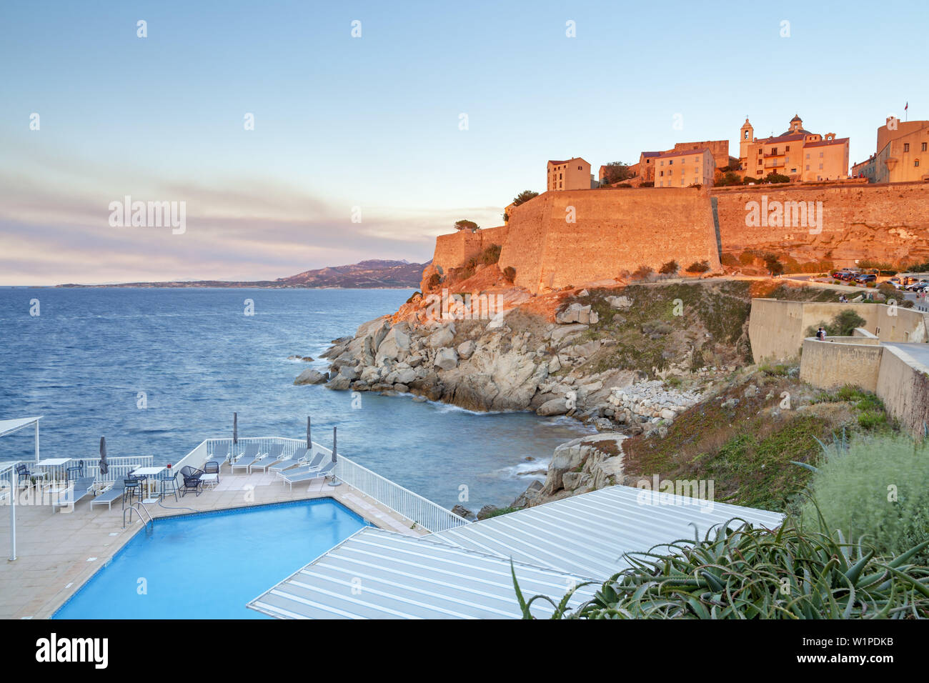 Citadelle de Calvi dans la lumière du soir, la Corse, le sud de la France, France, Europe du Sud Banque D'Images