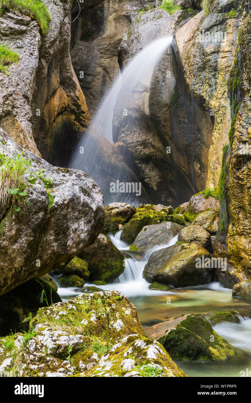 Chute d'Zimitz à proximité du lac Grundlsee, Bad Aussee, Styrie, Autriche, Europe Banque D'Images