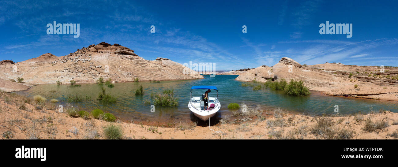 En bateau au lac Powell, Arizona, États-Unis Banque D'Images
