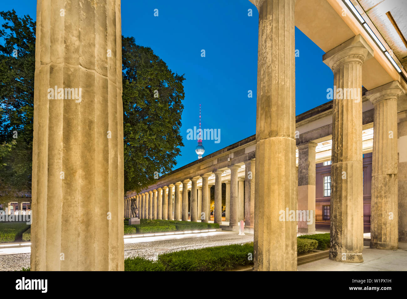 Portico à Alte Nationalgalerie, l'île aux musées, Berlin, Allemagne Banque D'Images