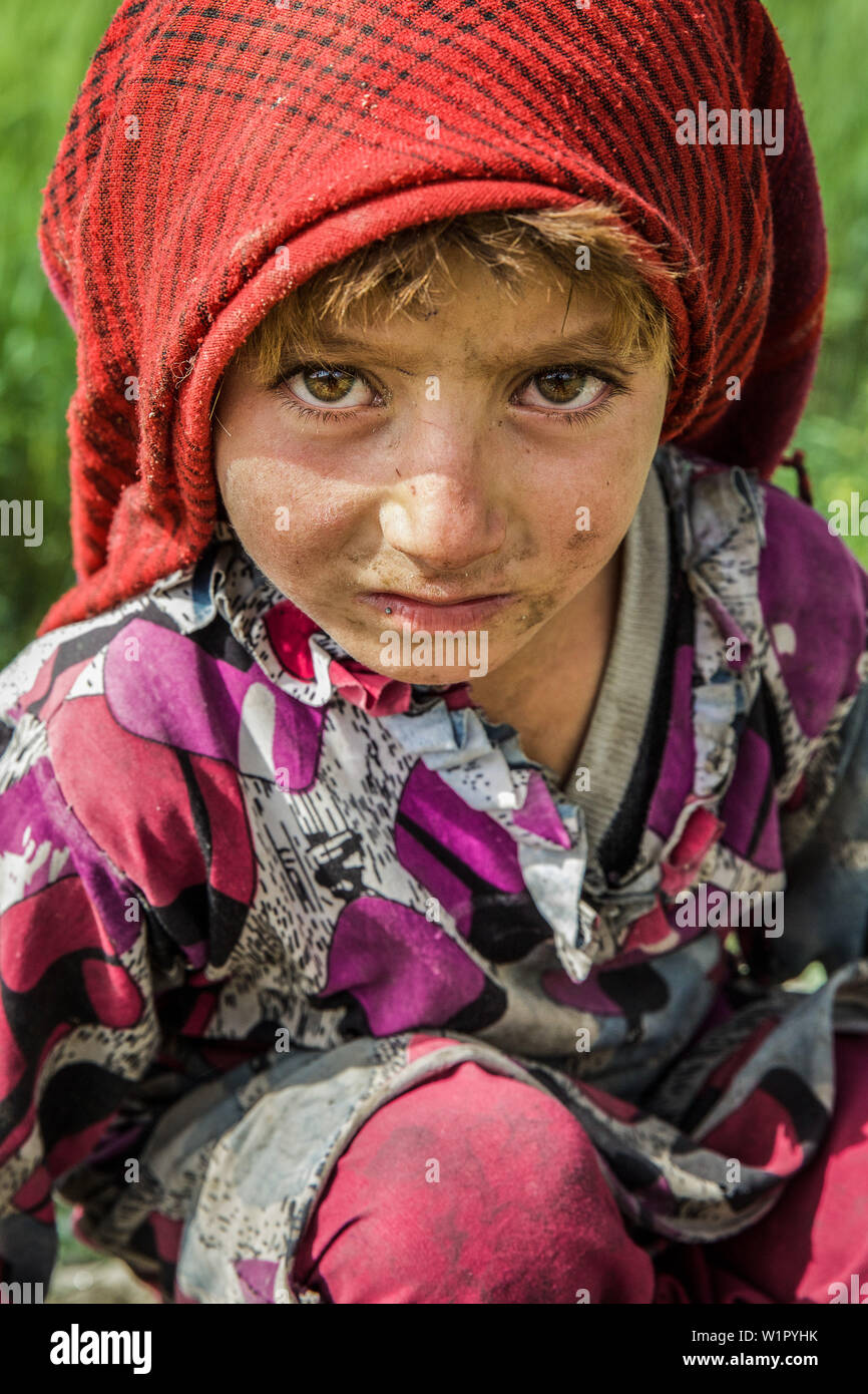 Portrait de fille Wakhi, Afghanistan, Asie, Wakhan Banque D'Images