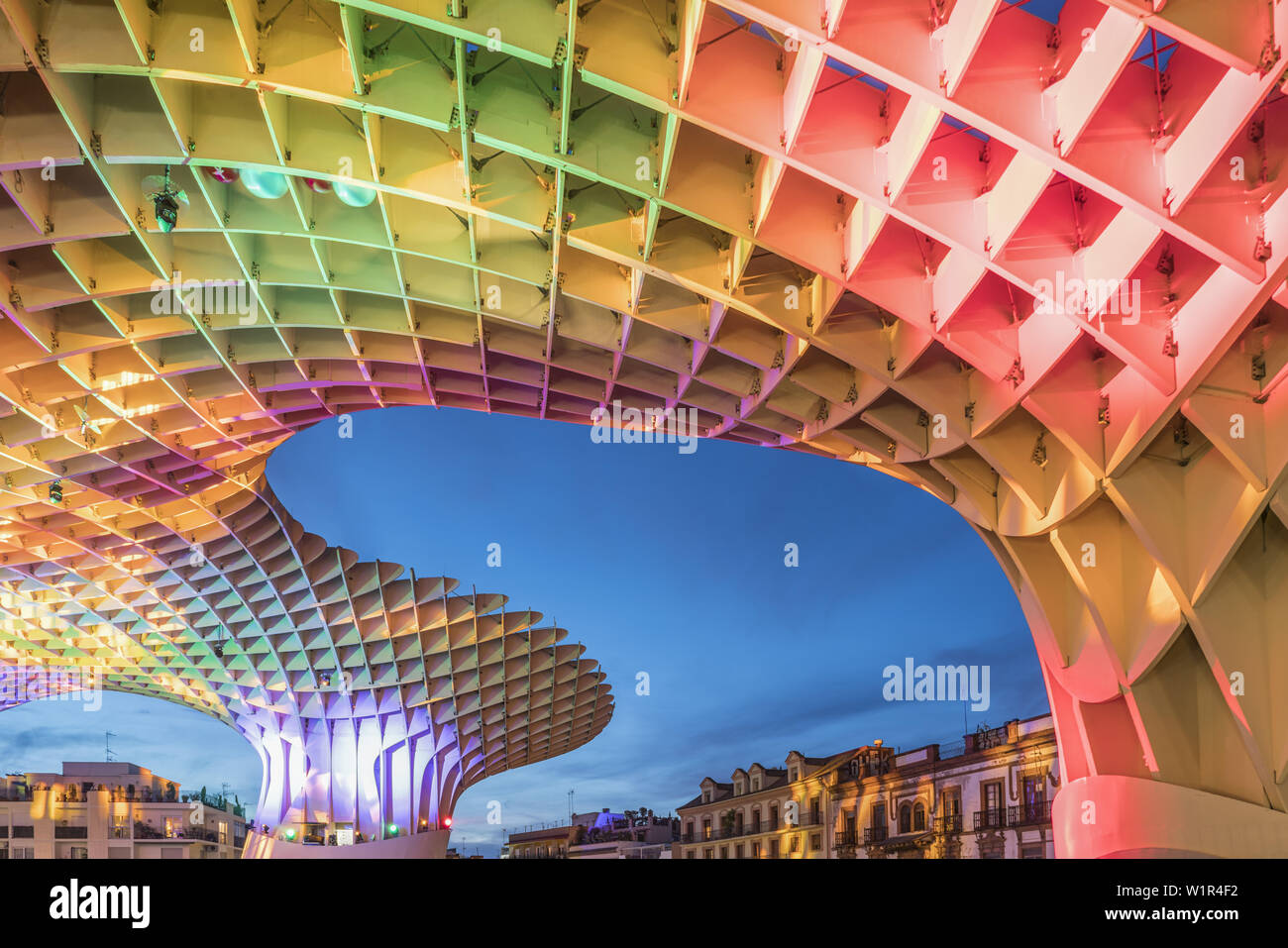 Metropol parasol sur la Plaza de la Encarnación à Séville, J. Mayer Hermann architectes, bois collé avec revêtement en polyuréthane, editorial uniquement, Sevi Banque D'Images