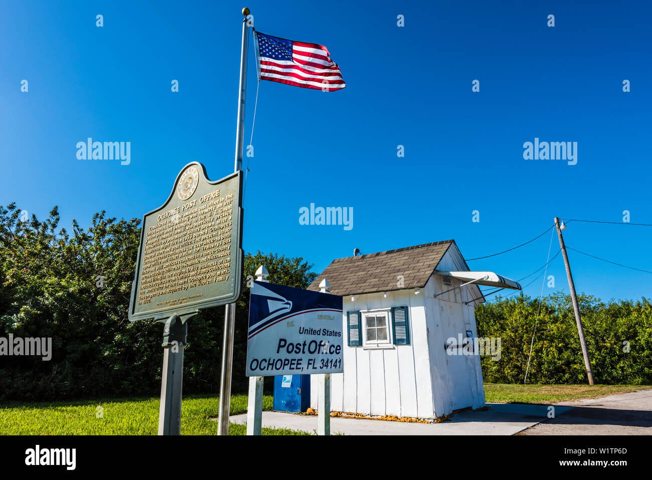 Le plus petit bureau de poste dans les États-Unis sur la route 41 Tamiami trail dans les Everglades, Ochopee, Florida, USA Banque D'Images