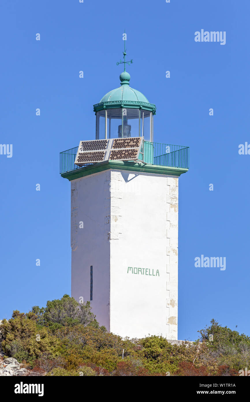 Phare de mort dans le désert des Agriates, près de Saint-Florent, en Corse, le sud de la France, France, Europe du Sud Banque D'Images