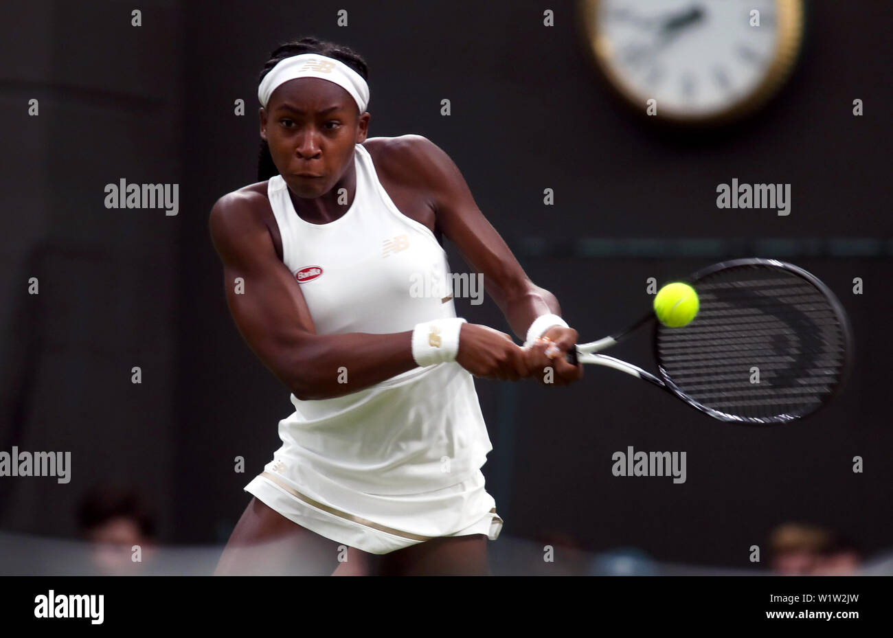 Wimbledon, Londres, Royaume-Uni. 3 juillet 2019. 3 juillet 2019 - American Cori Gauff en action au cours de son deuxième tour victoire sur Magdalena Rybarikova de Slovaquie aujourd'hui à Wimbledon. Gauff contrarié fellow American Venus Williams le Lundi au premier tour. Crédit : Adam Stoltman/Alamy Live News Banque D'Images Wimbledon, Londres, Royaume-Uni. 3 juillet 2019. 3 juillet 2019 - American Cori Gauff en action au cours de son deuxième tour victoire sur Magdalena Rybarikova de Slovaquie aujourd'hui à Wimbledon. Gauff contrarié fellow American Venus Williams le Lundi au premier tour. Crédit : Adam Stoltman/Alamy Live News Banque D'Images