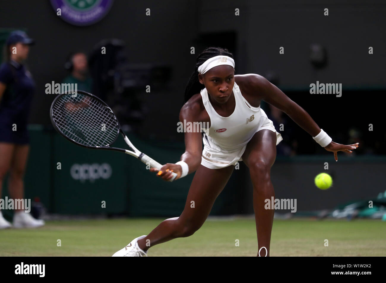 Wimbledon, Londres, Royaume-Uni. 3 juillet 2019. 3 juillet 2019 - American Cori Gauff en action au cours de son deuxième tour victoire sur Magdalena Rybarikova de Slovaquie aujourd'hui à Wimbledon. Gauff contrarié fellow American Venus Williams le Lundi au premier tour. Crédit : Adam Stoltman/Alamy Live News Banque D'Images Wimbledon, Londres, Royaume-Uni. 3 juillet 2019. 3 juillet 2019 - American Cori Gauff en action au cours de son deuxième tour victoire sur Magdalena Rybarikova de Slovaquie aujourd'hui à Wimbledon. Gauff contrarié fellow American Venus Williams le Lundi au premier tour. Crédit : Adam Stoltman/Alamy Live News Banque D'Images