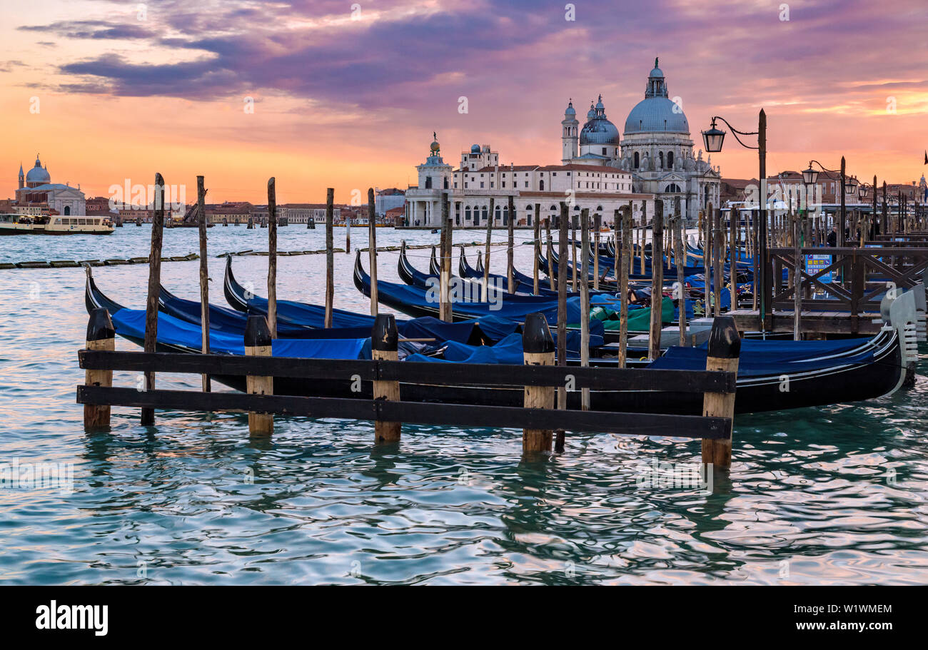 Gondols à Venezia, Italia. Banque D'Images