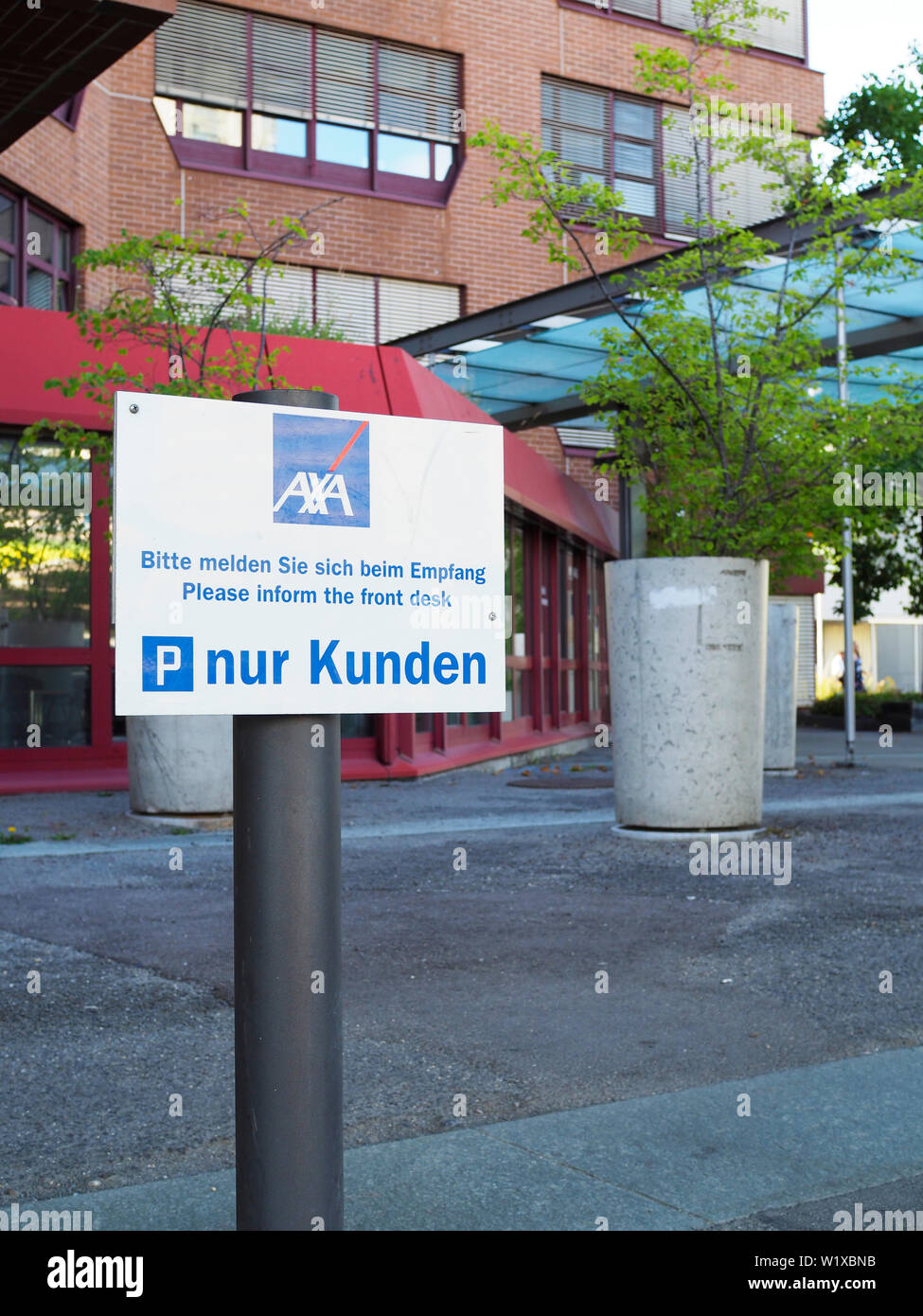 Hauptsitz der Versicherung AXA à Zürich-Oerlikon Banque D'Images