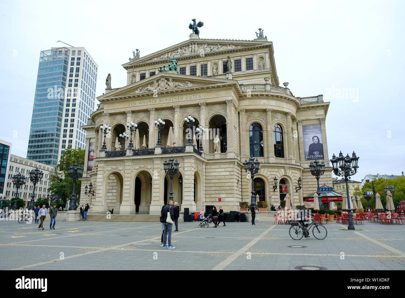 22.10.2018, Frankfurt am Main, Hesse, Allemagne - l'Alte Oper am Opernplatz dans Frankfurt am Main - die Alte Oper am Opernplatz dans Frankfurt am Main Banque D'Images