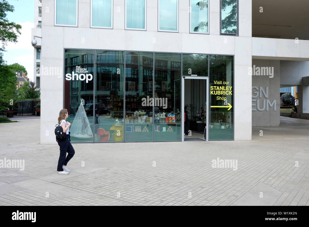 Une vue sur le design museum shop, High Street Kensington, Londres Banque D'Images