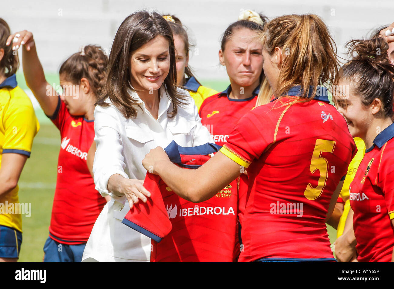 Madrid, Espagne. Le 04 juillet, 2019. Reine Letizia visite la formation de l'équipe féminine de rugby 7' à l'université Complutense de Madrid, Espagne du stade sur le 04 juillet 2019. Credit : Jimmy Olsen/Media Punch **Aucun Espagne***/Alamy Live News Banque D'Images