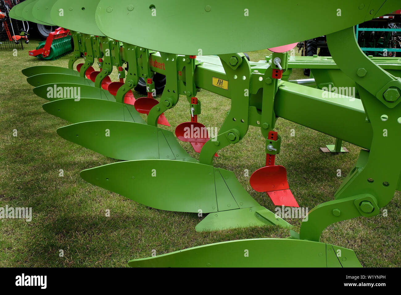 La haute technologie moderne de machines agricoles sur l'exposition. Banque D'Images
