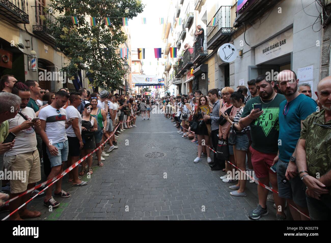 Madrid, Espagne. Le 04 juillet, 2019. Madrid Espagne ; 04/07/2019.- Les hauts talons course à la célébration de la Gay Pride à Madrid, les activités avant la parade sur la 7e l'une des grandes fêtes de Madrid. Credit : Juan Carlos Rojas/Photo Alliance | utilisée dans le monde entier/dpa/Alamy Live News Banque D'Images