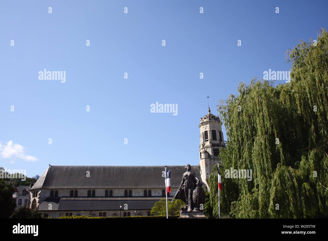 L'église saint Léopold et de la guerre franco-prussienne Memorial à Honfleur, France Banque D'Images