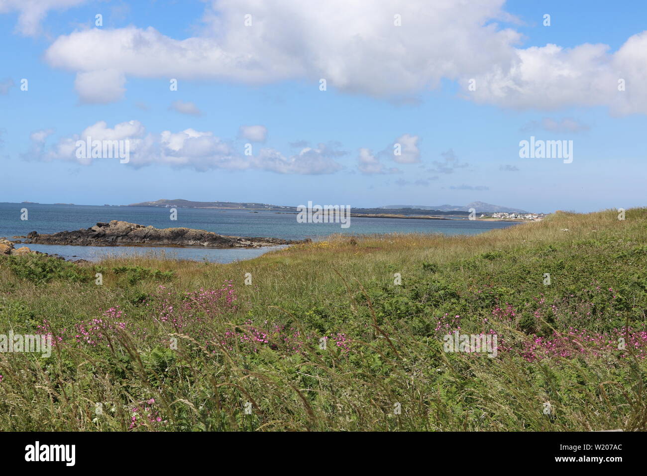 Rhosneigr est un village du sud-ouest d'Anglesey pays de Galles crédit : Mike Clarke Alay stock photos Banque D'Images