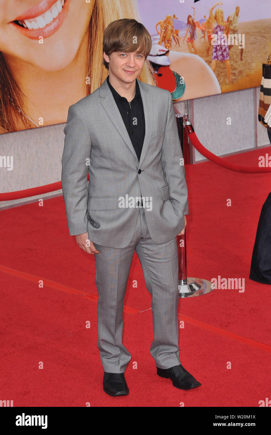 LOS ANGELES, CA. 02 avril 2009 : Jason Earles lors de la première mondiale de son nouveau film 'Hannah Montana The Movie" au El Capitan Theatre, à Hollywood. © 2009 Paul Smith / Featureflash Banque D'Images