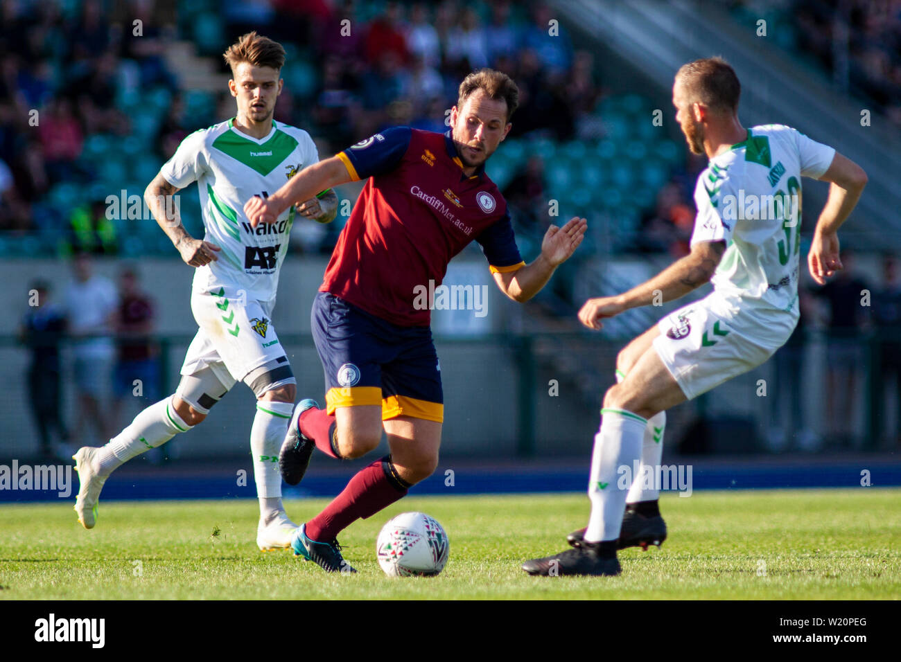 Uni v Cardiff a rencontré dans le progrès Niederkorn tour préliminaire de la Ligue Europa au stade de Leckwith. Lewis Mitchell/YCPD. Banque D'Images