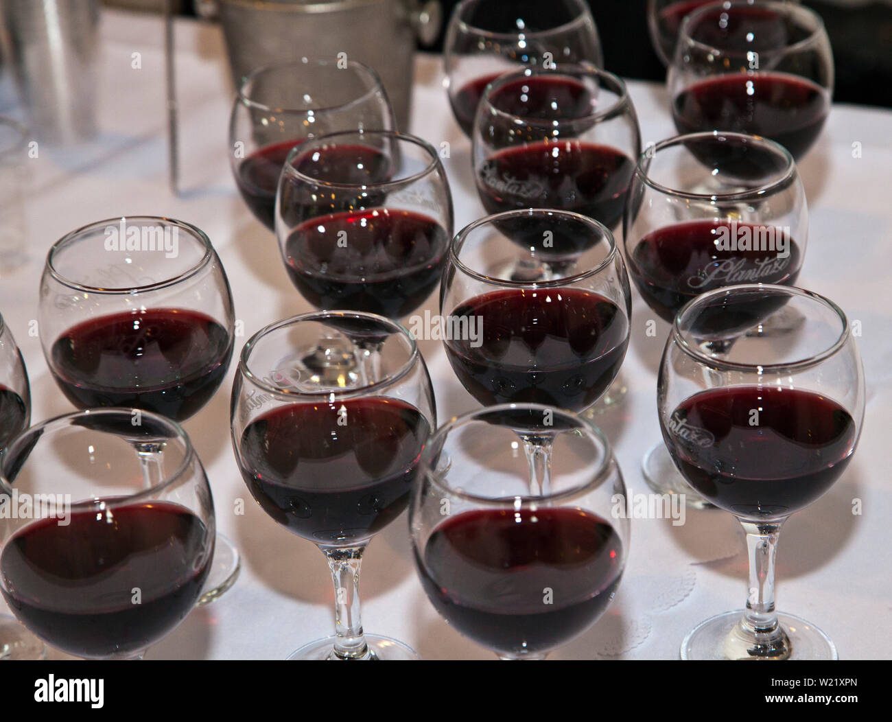 Dans les verres de vin Banque D'Images