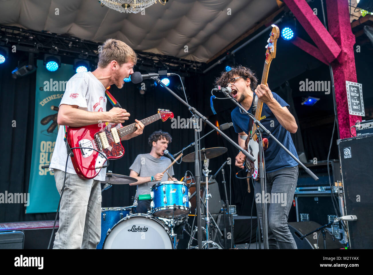 Die französische Punk Lysistrata, Orange Blossom Festival spécial, Beverungen, Ostwestfalen, Deutschland | french punk Lysistrata Banque D'Images