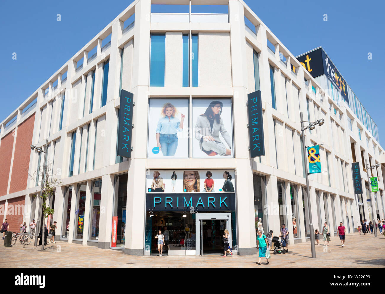 Primark primark store boutique,la lande le centre-ville de Sheffield Sheffield South Yorkshire Angleterre uk go Europe Banque D'Images