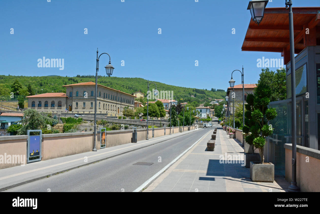 Scène de rue à Santa Fiora, le sud de la Toscane, Italie Banque D'Images