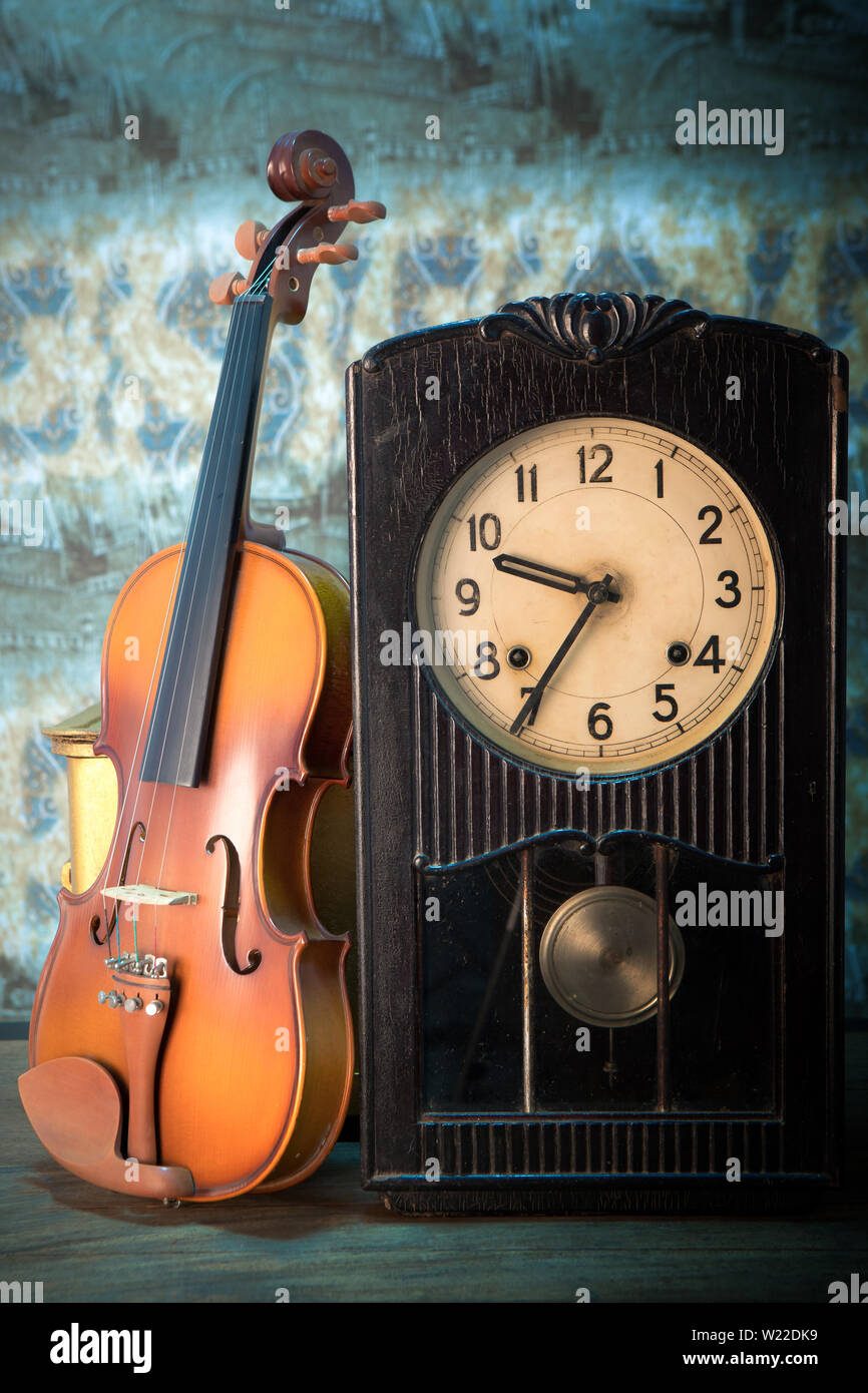 Violon - une figure en bois Banque D'Images