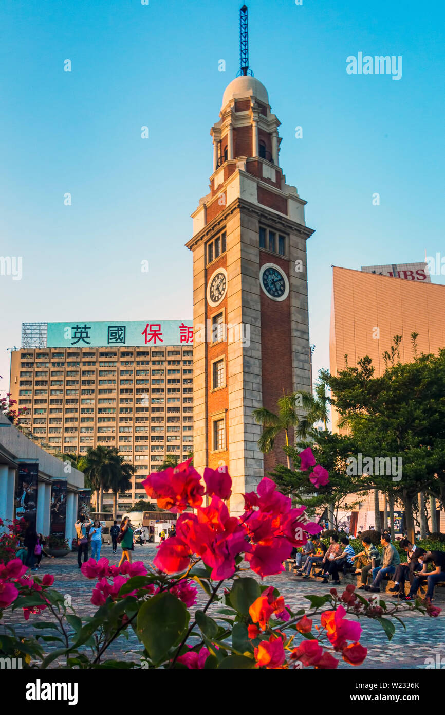 Victorian, Tour de l'horloge, Tsim Sha Tsui, Kowloon, Hong Kong, SAR, Chine Banque D'Images