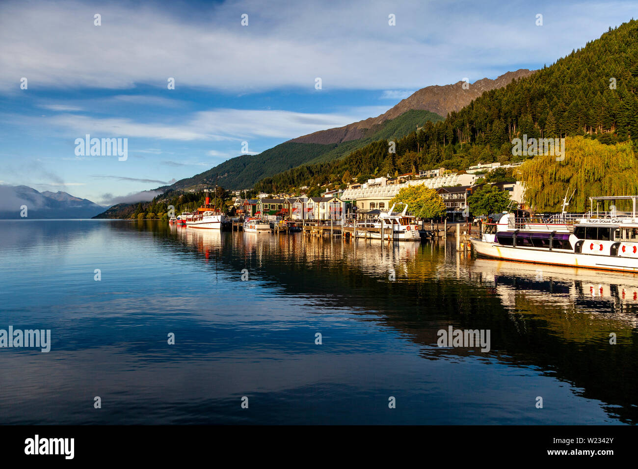 Le lac Wakatipu et Queenstown, Otago, île du Sud, Nouvelle-Zélande Banque D'Images