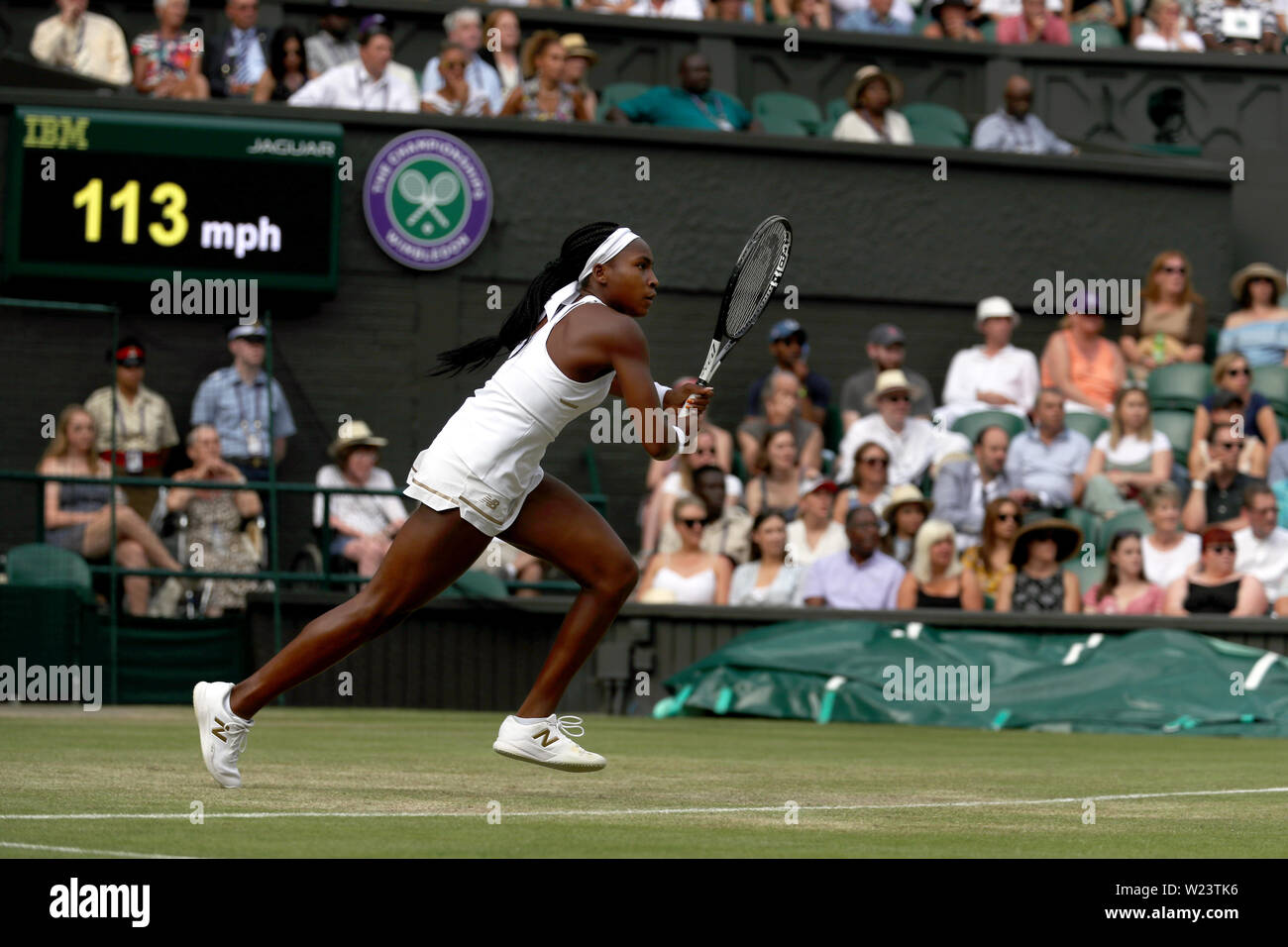 Londres, Royaume-Uni. 05 juillet, 2019. Wimbledon, 5 juillet 2019 - Cori Gauff au cours de son troisième match contre Polono Herzog aujourd'hui à Wimbledon. Crédit : Adam Stoltman/Alamy Live News Banque D'Images Londres, Royaume-Uni. 05 juillet, 2019. Wimbledon, 5 juillet 2019 - Cori Gauff au cours de son troisième match contre Polono Herzog aujourd'hui à Wimbledon. Crédit : Adam Stoltman/Alamy Live News Banque D'Images