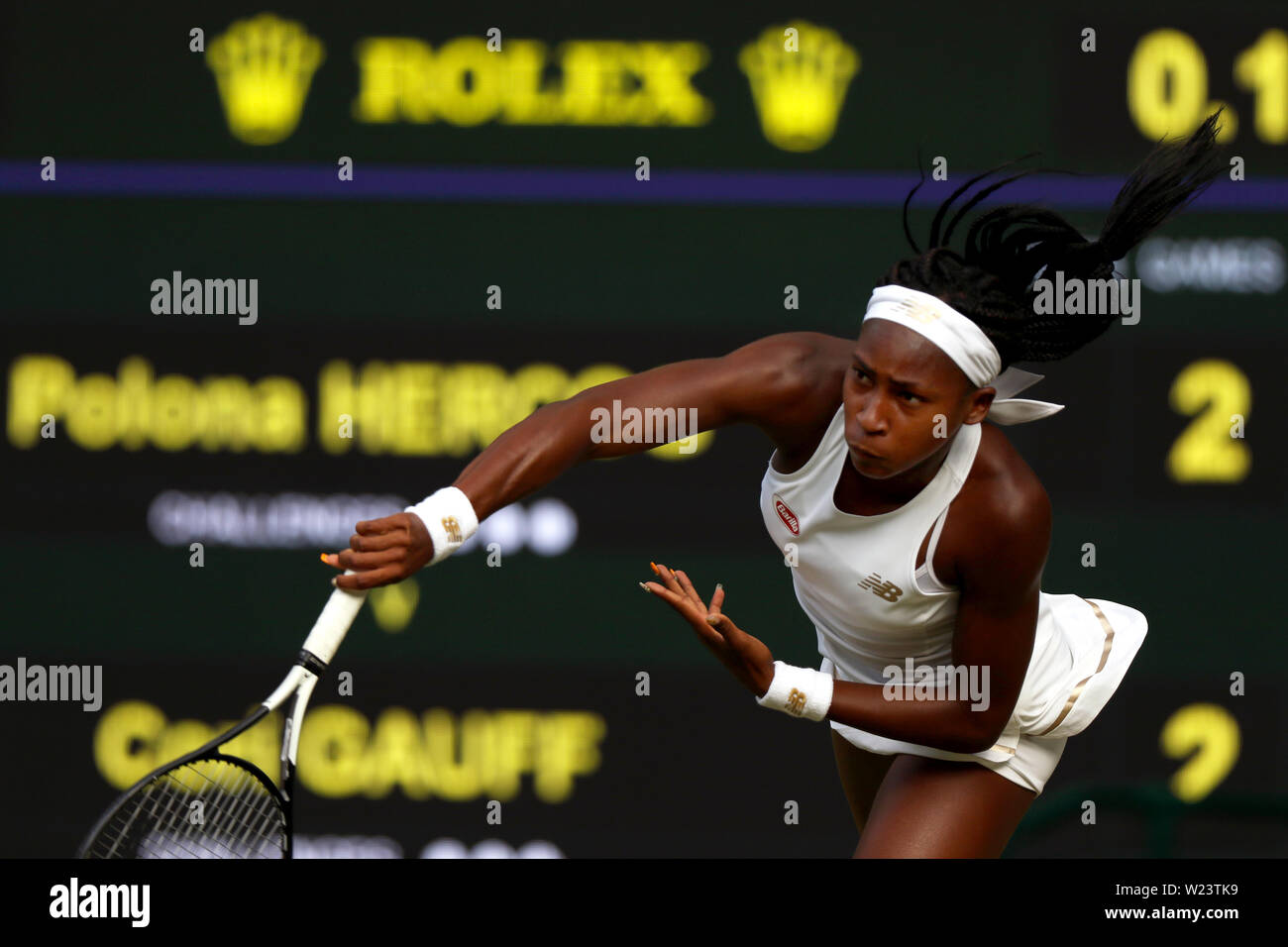 Londres, Royaume-Uni. 05 juillet, 2019. Wimbledon, 5 juillet 2019 - Cori Gauff en poste au cours de son troisième match contre Polono Herzog aujourd'hui à Wimbledon. Crédit : Adam Stoltman/Alamy Live News Banque D'Images Londres, Royaume-Uni. 05 juillet, 2019. Wimbledon, 5 juillet 2019 - Cori Gauff en poste au cours de son troisième match contre Polono Herzog aujourd'hui à Wimbledon. Crédit : Adam Stoltman/Alamy Live News Banque D'Images