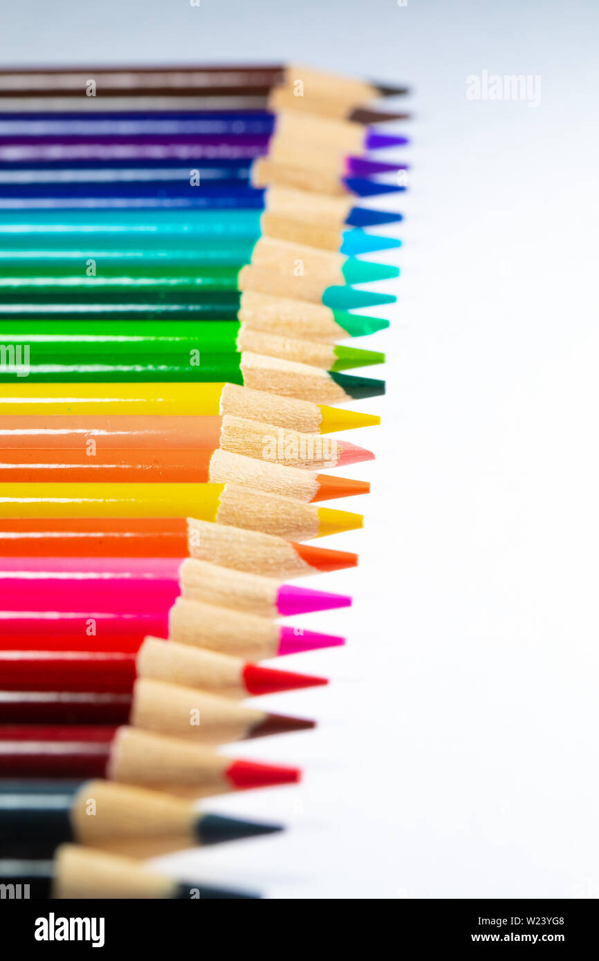 Un ensemble de crayons de couleur pour dessiner la macro photographie. Banque D'Images Un ensemble de crayons de couleur pour dessiner la macro photographie. Banque D'Images