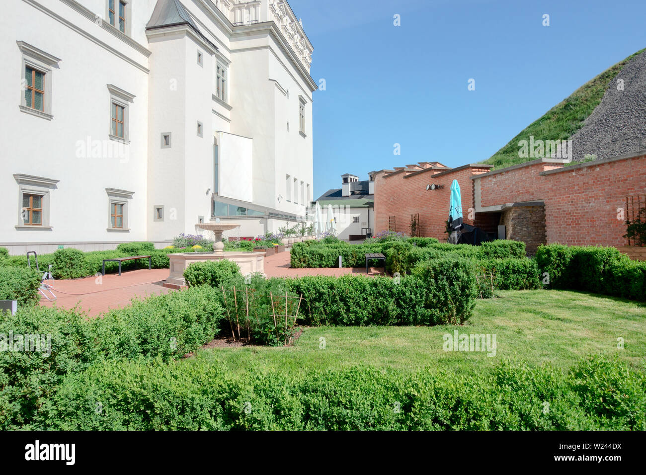 Vilnius, Lituanie 23 Juin 2019 : jardin Renaissance près de palais des Grands Ducs de Lituanie à Vilnius Banque D'Images