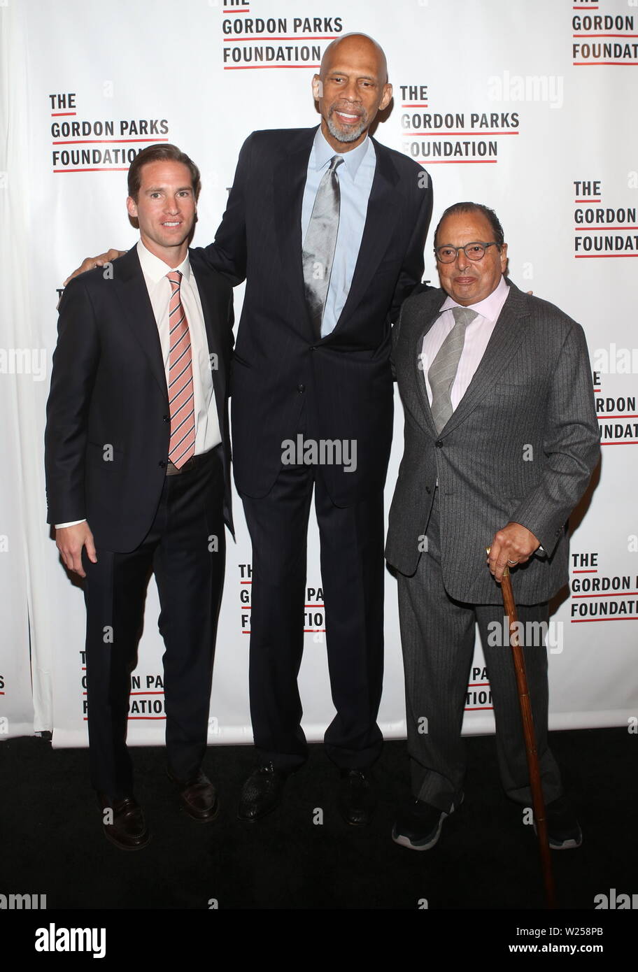 La Gordon Parks Foundation Annual Awards Soiree Tenue Au Cipriani 42nd Street Comprend Peter W Kunhardt Kareem Abdul Jabbar Douglas Durst Ou New York New York United States Quand 05