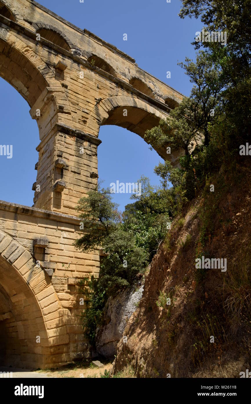 Aqueduc romain du Pont du Gard dans le sud de la France Banque D'Images