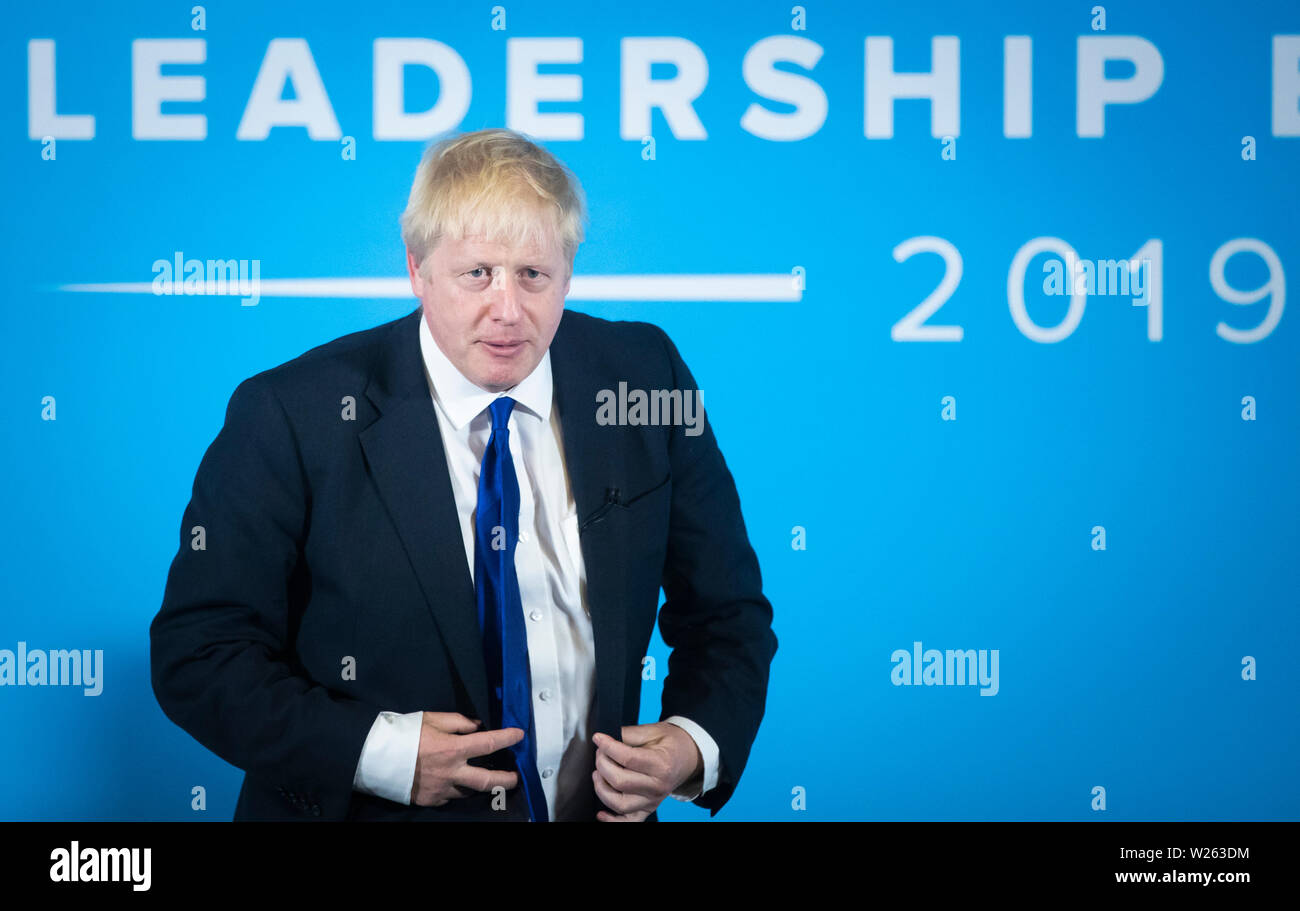 La direction du parti conservateur, Boris Johnson, aspirant au cours d'une campagne électorale à la direction du parti conservateur à Nottingham. Banque D'Images