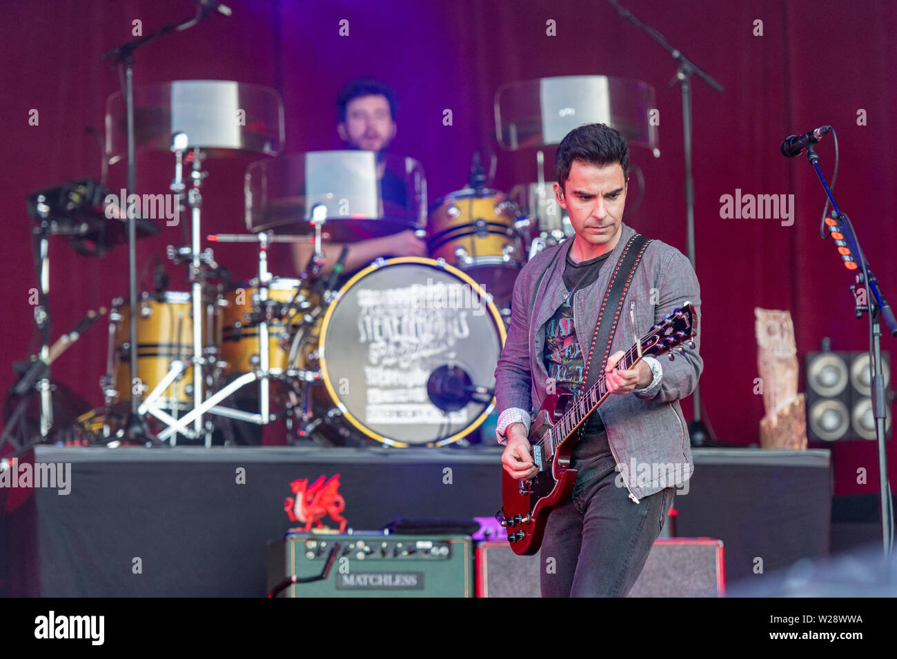 Kelly Jones du groupe rock gallois Stereophonics joue sur la scène à Trinity College de Dublin dans le cadre de la série d'été Festival. Banque D'Images