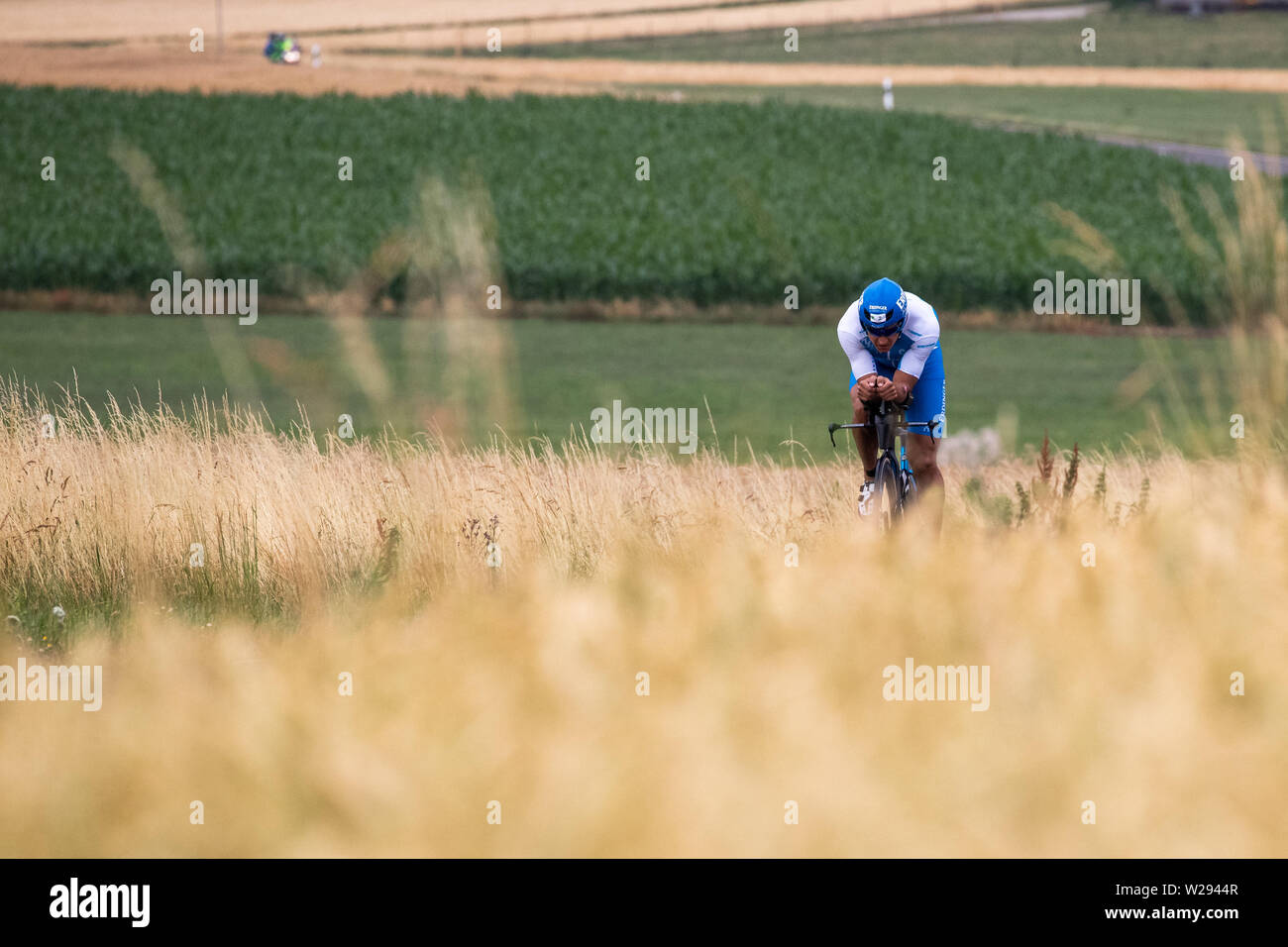 07 juillet 2019, la Bavière, Obermässing : Andreas Dreitz, triathlète de l'Allemagne, au cours de l'étape de la vélo Datev Challenge Roth. Dans la 18e édition du triathlon, les participants doivent nager 3,8 km, vélo 180 km et courir 42 km, Photo : Daniel Karmann/dpa Banque D'Images