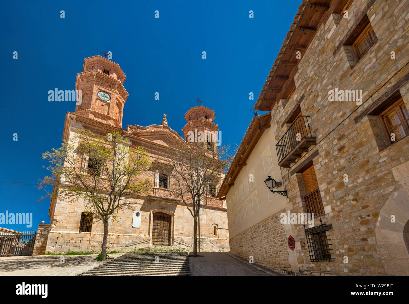 Église de Nuestra Señora de la Asunción, Villarluengo, La Route silencieuse, Maestrat (Maestrazgo) région, province de Teruel, Aragon, Espagne Banque D'Images